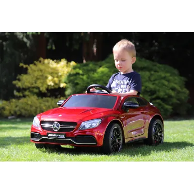 Mercedes C63S AMG s 2,4G, jednomístný, vínová metalíza Mercedes C63S AMG s 2,4G, jednomístný, vínová metalíza