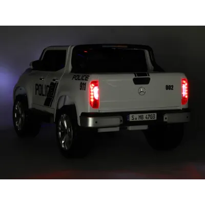 Mercedes X-Class 4x4 POLICIE 911 s 2,4G, FM, rocking horse, dvoumístný Mercedes X-Class 4x4 POLICIE 911 s 2,4G, FM, rocking horse, dvoumístný