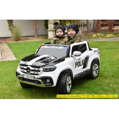 Mercedes X-Class 4x4 POLICIE 911 s 2,4G, FM, rocking horse, dvoumístný Mercedes X-Class 4x4 POLICIE 911 s 2,4G, FM, rocking horse, dvoumístný