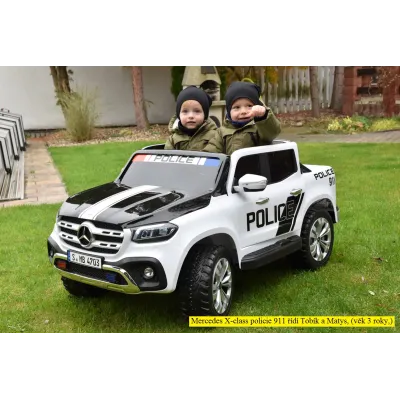 Mercedes X-Class 4x4 POLICIE 911 s 2,4G, FM, rocking horse, dvoumístný Mercedes X-Class 4x4 POLICIE 911 s 2,4G, FM, rocking horse, dvoumístný