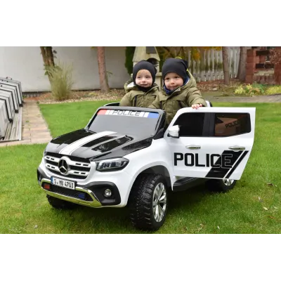 Mercedes X-Class 4x4 POLICIE 911 s 2,4G, FM, rocking horse, dvoumístný Mercedes X-Class 4x4 POLICIE 911 s 2,4G, FM, rocking horse, dvoumístný
