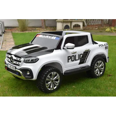 Mercedes X-Class 4x4 POLICIE 911 s 2,4G, FM, rocking horse, dvoumístný Mercedes X-Class 4x4 POLICIE 911 s 2,4G, FM, rocking horse, dvoumístný