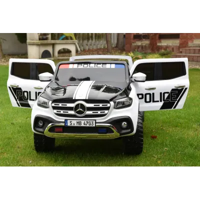 Mercedes X-Class 4x4 POLICIE 911 s 2,4G, FM, rocking horse, dvoumístný Mercedes X-Class 4x4 POLICIE 911 s 2,4G, FM, rocking horse, dvoumístný