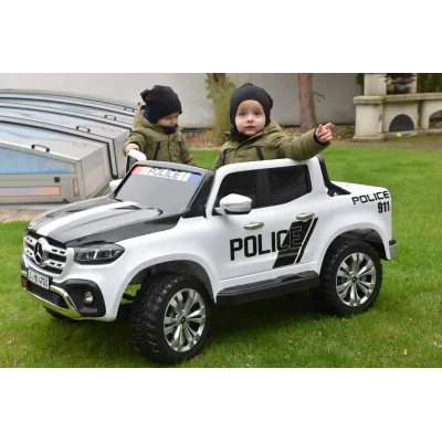 Mercedes X-Class 4x4 POLICIE 911 s 2,4G, FM, rocking horse, dvoumístný Mercedes X-Class 4x4 POLICIE 911 s 2,4G, FM, rocking horse, dvoumístný