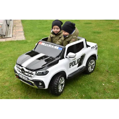 Mercedes X-Class 4x4 POLICIE 911 s 2,4G, FM, rocking horse, dvoumístný Mercedes X-Class 4x4 POLICIE 911 s 2,4G, FM, rocking horse, dvoumístný