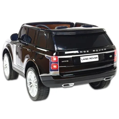 Range Rover HSE s 2.4G, náhonem 4x4, lakovaný černý Range Rover HSE s 2.4G, náhonem 4x4, lakovaný černý