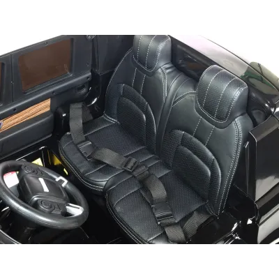 Range Rover HSE s 2.4G, náhonem 4x4, lakovaný černý Range Rover HSE s 2.4G, náhonem 4x4, lakovaný černý