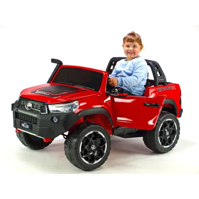 Toyota Hilux Rugged-X s 2.4G, 4x4, dvoumístná, modrá metalíza Toyota Hilux Rugged-X s 2.4G, 4x4, dvoumístná, modrá metalíza
