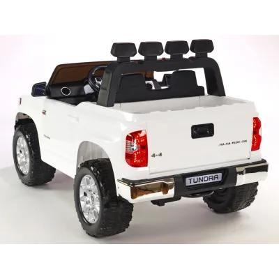 Toyota Tundra 12V s 2.4G DO, střední velikost, dvoumístná, bílá Toyota Tundra 12V s 2.4G DO, střední velikost, dvoumístná, bílá