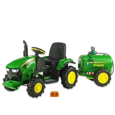 Traktor Hello s 2,4G, gumovými nafukovacími koly, cisternovým vlekem a stříkačkou, zelený Traktor Hello s 2,4G, gumovými nafukovacími koly, cisternovým vlekem a stříkačkou, zelený