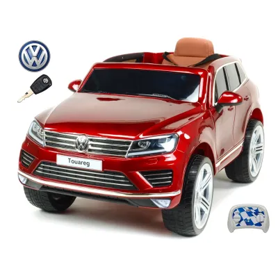 Volkswagen Touareg s 2,4G, vínová metalíza Volkswagen Touareg s 2,4G, vínová metalíza
