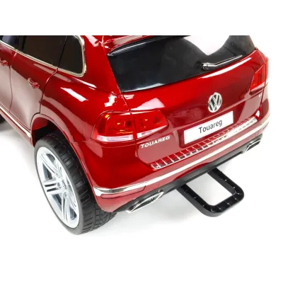 Volkswagen Touareg s 2,4G, vínová metalíza Volkswagen Touareg s 2,4G, vínová metalíza