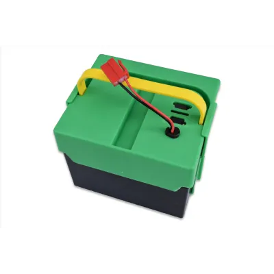 Náhradní box s 2x bateriemi 12V/7Ah pro autíčka 4x4, s nabíjením mimo auta Náhradní box s 2x bateriemi 12V/7Ah pro autíčka 4x4, s nabíjením mimo auta