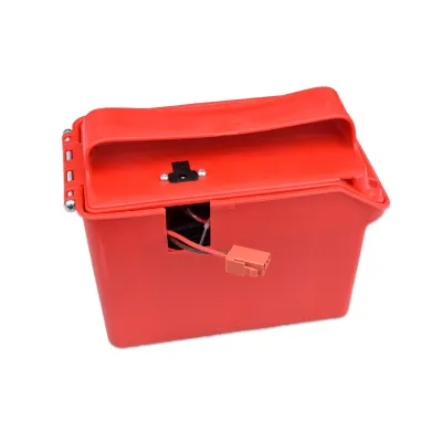 Náhradní box s baterií 12V/14Ah pro Jeep Willys, s nabíjením mimo auta Náhradní box s baterií 12V/14Ah pro Jeep Willys, s nabíjením mimo auta
