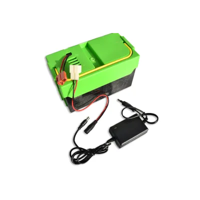 Náhradní box s baterií 24V/7Ah pro traktor Blast, Farmer, Bugi MX, s nabíjením mimo vozítko Náhradní box s baterií 24V/7Ah pro traktor Blast, Farmer, Bugi MX, s nabíjením mimo vozítko