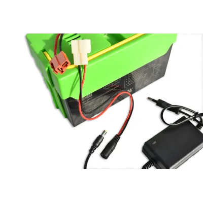 Náhradní box s baterií 24V/7Ah pro traktor Blast, Farmer, Bugi MX, s nabíjením mimo vozítko Náhradní box s baterií 24V/7Ah pro traktor Blast, Farmer, Bugi MX, s nabíjením mimo vozítko