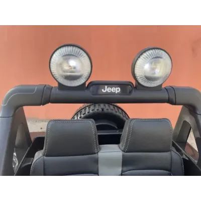 Elektrické autíčko Jeep Wrangler, Jednomístné, černé, Koženková sedadla, Rádio s Bluetooth přehrávačem, SD / USB vstup, Pohon 4x