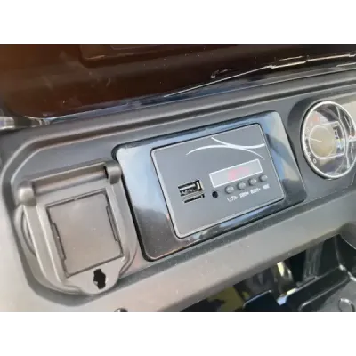 Elektrické autíčko Jeep Wrangler, Jednomístné, černé, Koženková sedadla, Rádio s Bluetooth přehrávačem, SD / USB vstup, Pohon 4x
