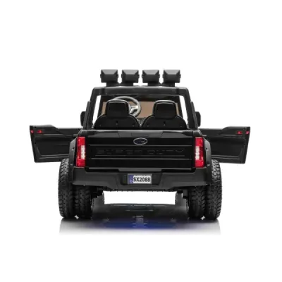 Elektrické autíčko Ford Super Duty 24V černé, Dvoumístné, Pohon 4X4 s vysoce výkonnými 24V motory a odpružením, Dvojité zadní EV