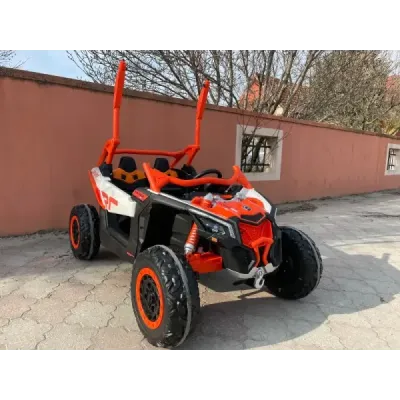 Elektrické autíčko Can-am Maverick, oranžový, dvoumístné, odpružená zadní náprava, 2,4 Ghz dálkové ovládání, přenosná baterie, 4