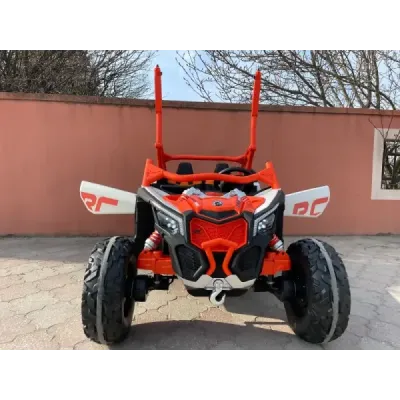 Elektrické autíčko Can-am Maverick, oranžový, dvoumístné, odpružená zadní náprava, 2,4 Ghz dálkové ovládání, přenosná baterie, 4