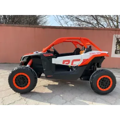 Elektrické autíčko Can-am Maverick, oranžový, dvoumístné, odpružená zadní náprava, 2,4 Ghz dálkové ovládání, přenosná baterie, 4
