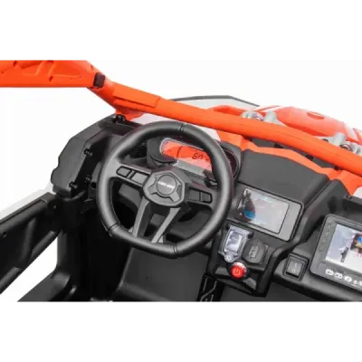 Elektrické autíčko Can-am Maverick, zelený, dvoumístné, odpružená zadní náprava, 2,4 Ghz dálkové ovládání, přenosná baterie, 4 x