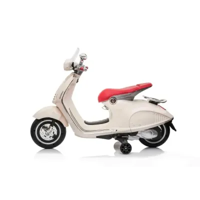 Elektrická motorka Vespa 946 i se zpětným chodem, bílé, s pomocnými koly, Licencované, Lithiová baterie, 2x 30W Motor, Koženkové