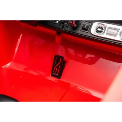 Elektrické autíčko Mercedes-Benz G63 AMG 4x4² Dvoumístné 12V, červené, MP3 Přehrávač s USB/AUX vstupem, Pohon 4x4, Baterie 12V14