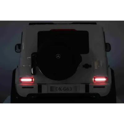 Elektrické autíčko Mercedes-Benz G63 AMG 4x4² Dvoumístné 12V, bílé, MP3 Přehrávač s USB/AUX vstupem, Pohon 4x4, Baterie 12V14Ah,