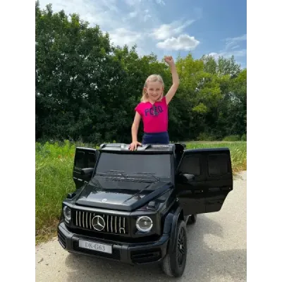 Elektrické autíčko Mercedes-Benz G63 AMG 4x4² Dvoumístné 12V, bílé, MP3 Přehrávač s USB/AUX vstupem, Pohon 4x4, Baterie 12V14Ah,