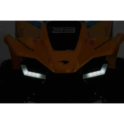 Licencovaná elektrická čtyřkolka McLaren Racing MCL 12V 4X4, šedá, měkká EVA kola, DÁLKOVÉ OVLÁDÁNÍ, koženkové sedátko, odpružen