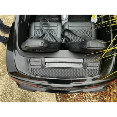 Elektrické autíčko Audi R8 SPYDER Dvoumístné 24V, červené, MP3 Přehrávač s USB/AUX a Bluetoothem, Baterie 24V/14Ah, 2 x 200W Mot Elektrické autíčko Audi R8 SPYDER Dvoumístné 24V, červené, MP3 Přehrávač s USB/AUX a Bluetoothem, Baterie 24V/14Ah, 2 x 200W Mot