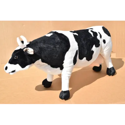 Plyšová stojící kráva délka 84cm, výška 47cm