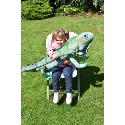 Plyšový lezoucí leguán, délka 193 cm Plyšový lezoucí leguán, délka 193 cm
