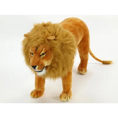 Plyšový stojící lev, délka 178cm, výška 66cm Plyšový stojící lev, délka 178cm, výška 66cm