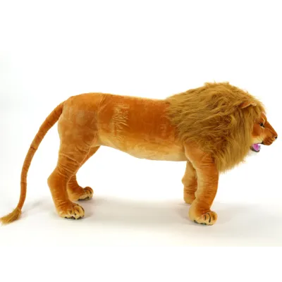Plyšový stojící lev, délka 178cm, výška 66cm Plyšový stojící lev, délka 178cm, výška 66cm
