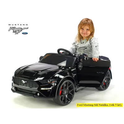 Ford Mustang GT s 2.4G, 24V, lakovaný červený Ford Mustang GT s 2.4G, 24V, lakovaný červený